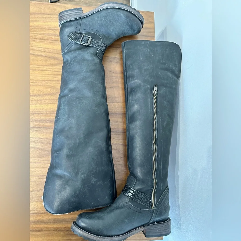 Freebird Denmark Boots tall over the knee leather shearling lined warm